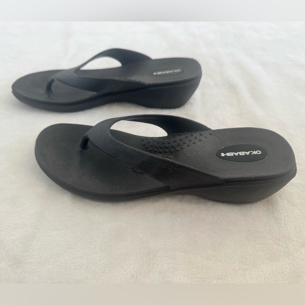 Okabashi size Medium (6.5 to 7.5) Black Thong Sandal. Worn maybe once; like new. - Picture 3 of 11